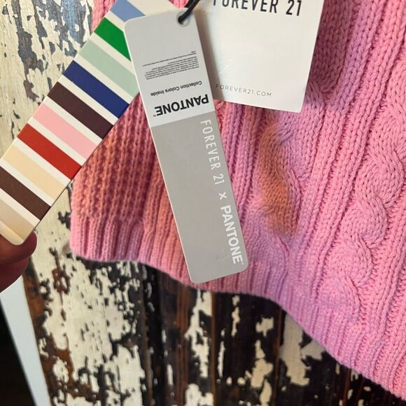 NWT Forever 21 x Pantone pink  Cable Knit High Waist Mini Shorts Pink Size M - Picture 4 of 8